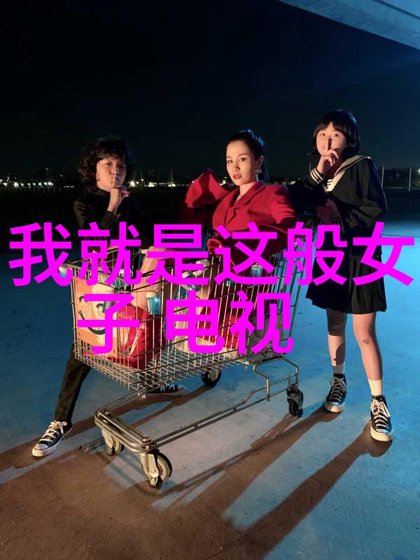 钟丽缇与友人在香港逛街身材曲线如同大象般引人注目时尚比基尼映衬出她那反复增添魅力的美态