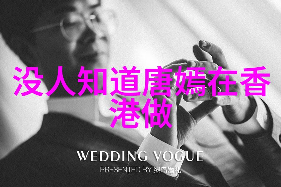 八月的温柔夏日余韵与心情的绘画