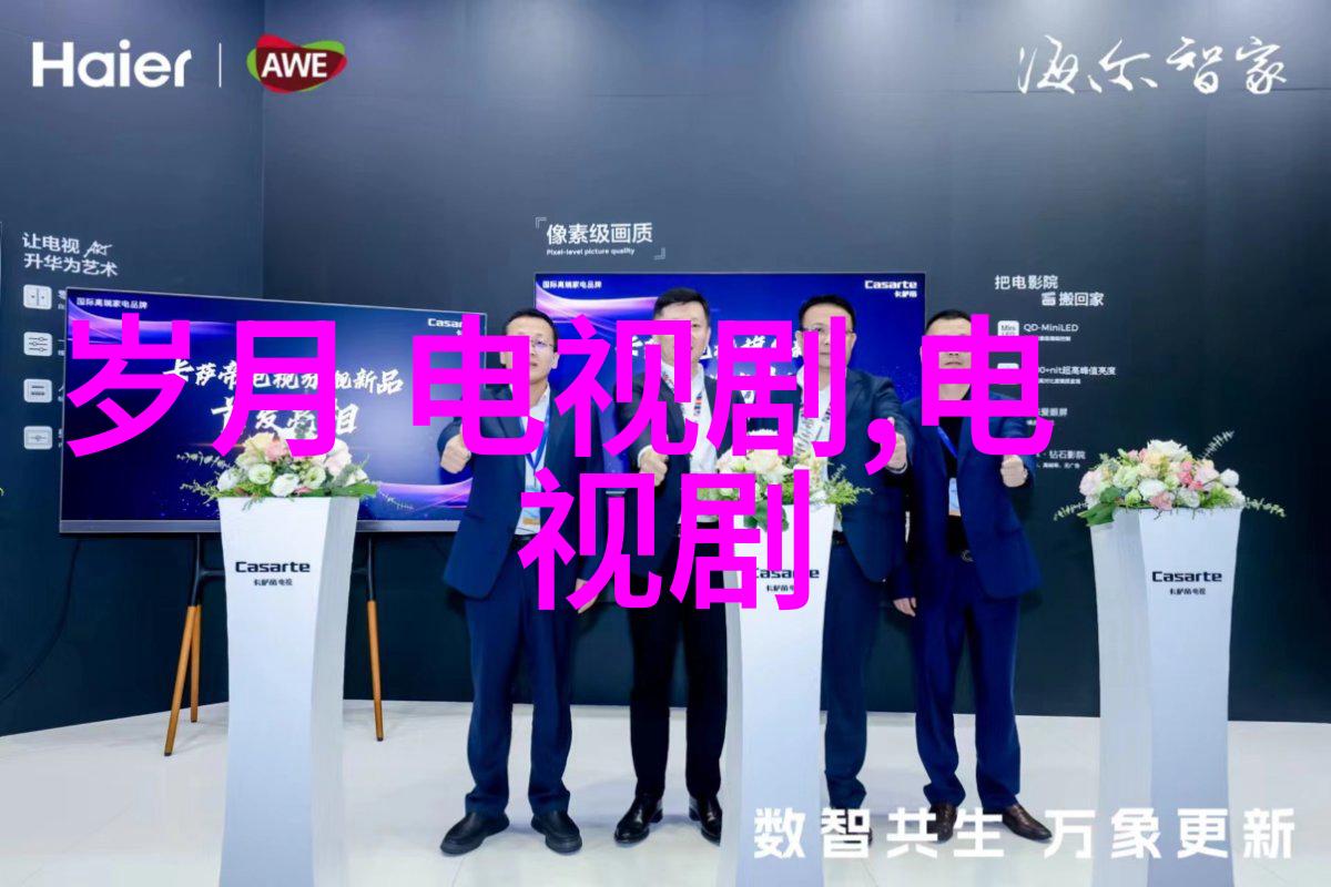 乘客密集的公交车轮下一场拥挤与共鸣的日常