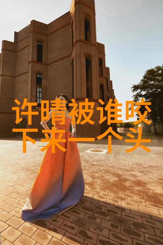 时尚一族吉克隽逸仿佛时装界的诗人用闪耀的笔触演绎出2013春夏的风采