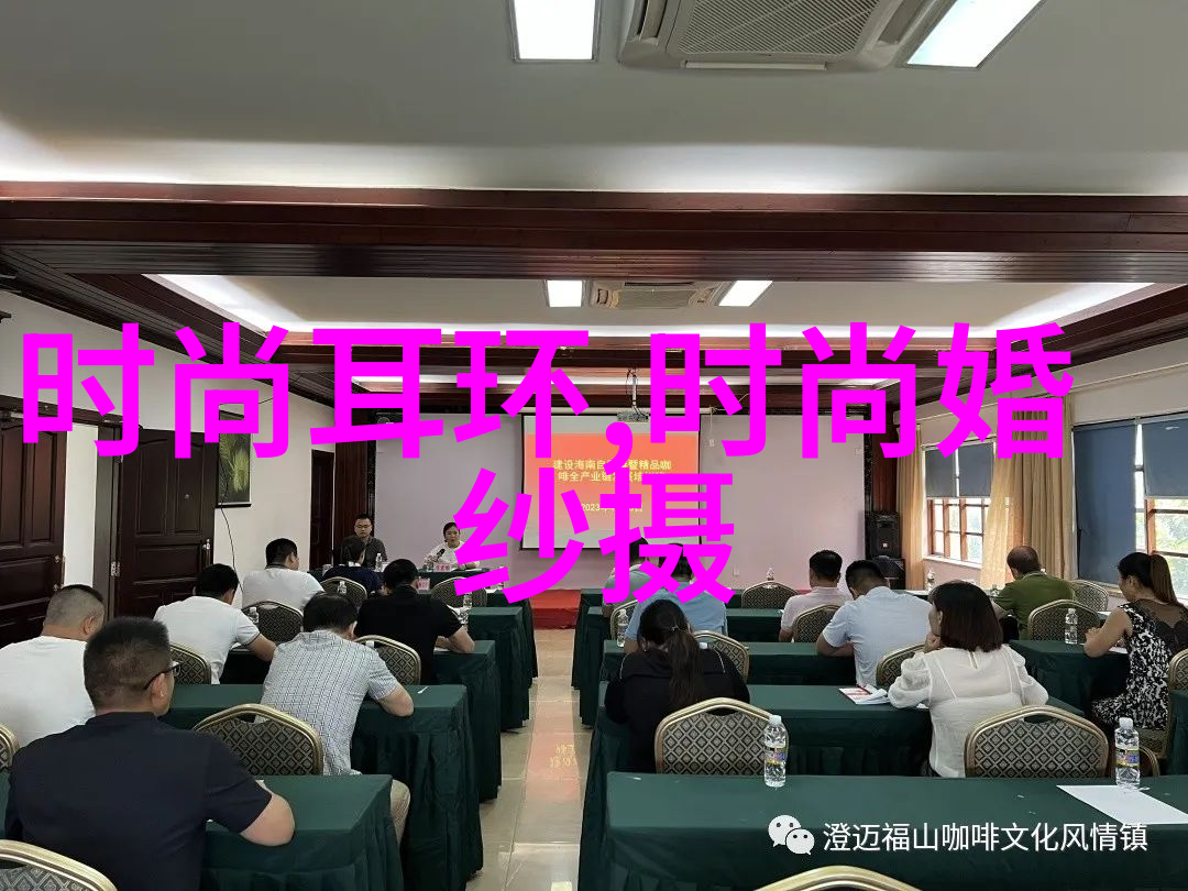 美女脱精光让男生桶莫扎下面我亲眼见证的那场裸露舞会