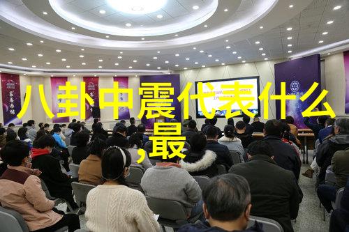 在华表奖颁奖礼上唐季礼的出席让我们反问他是如何以电影人身份分享好剧本感悟的呢这不正是他对电影责任的体