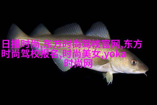 李若彤穿肉色打出席活动，和刘嘉玲合影输得好惨！