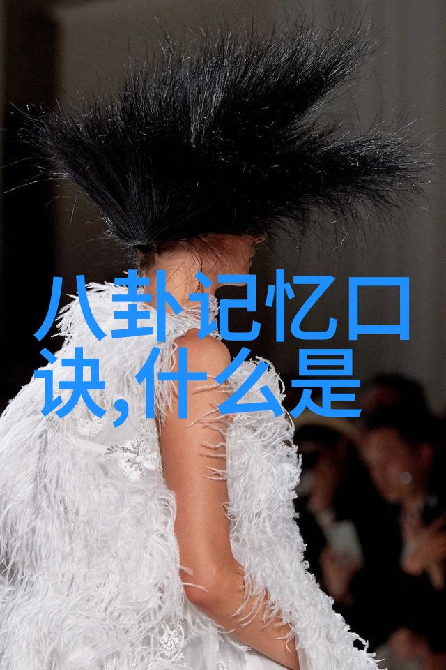 张筱雨写真-镜中花水中月探索张筱雨写真世界的诗意与深度