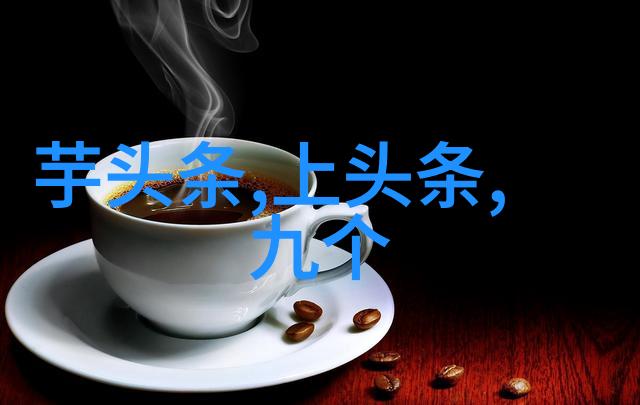 如何通过培训和教育提升服务员工作人员在执行娱乐场所以及相关法律法规方面的能力