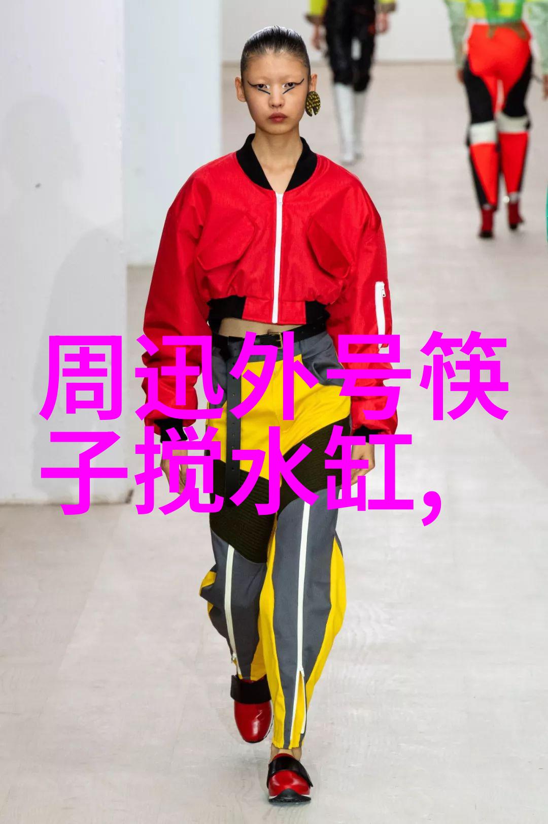 热浪中的艺术极品视觉盛宴如何塑造青春