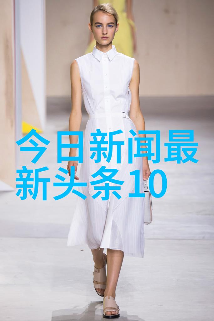 吴秀波强吻唐艺昕照片引争议爱情还是戏剧