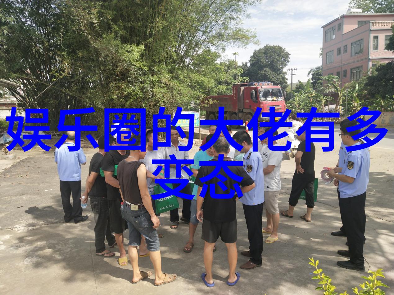 美丽和 femininity 在写真中的平衡是怎样的挑战