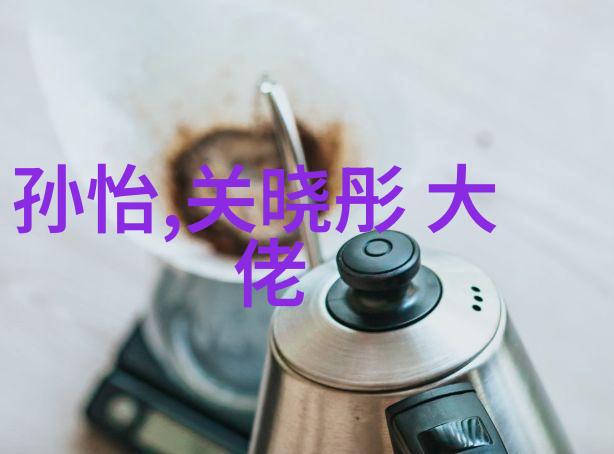 女性之美乳房的诗意赞歌