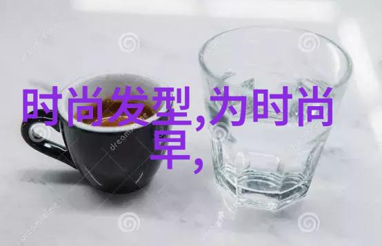 梦幻美景中的佳人