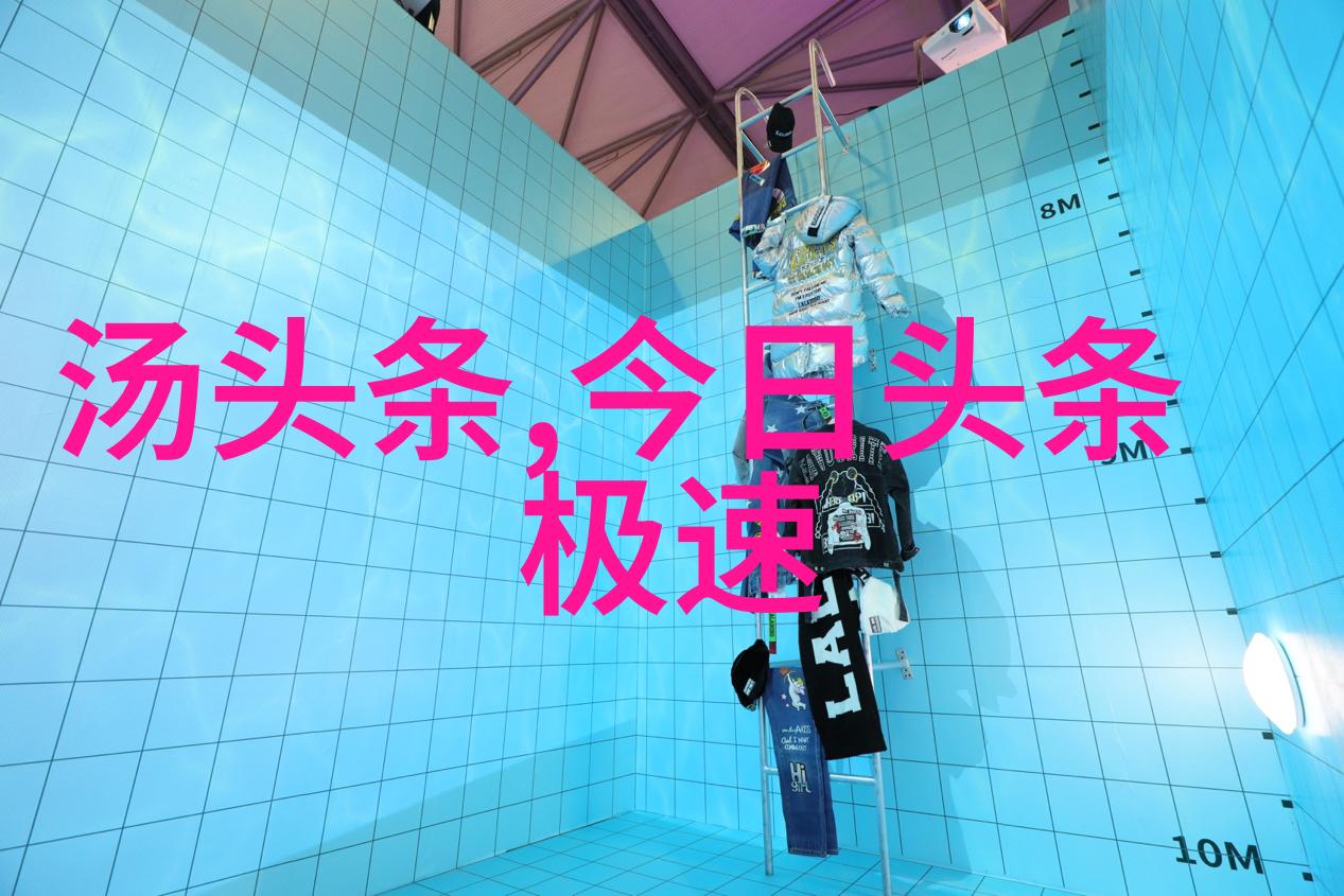 红衣女郎倚窗轻笑诱惑写真的艺术与魅力