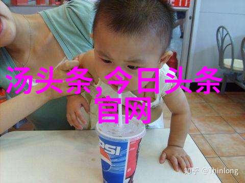 韩栋老婆李想结婚照穿得像进时尚地狱一样