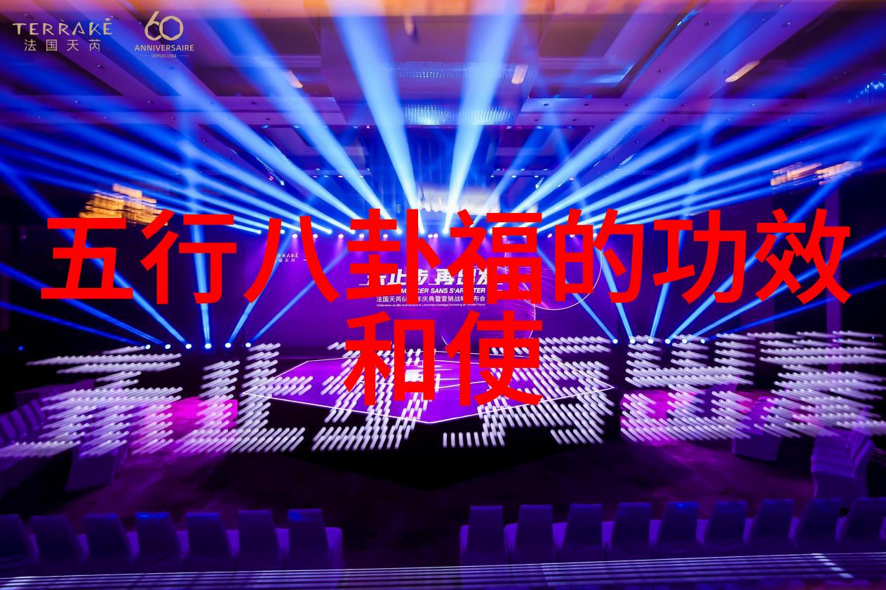 今日新闻头条宋妍霏与母亲同框仿佛时光倒流的复古港风美人儿温柔地将摩登魅力编织成一幅生动的画面