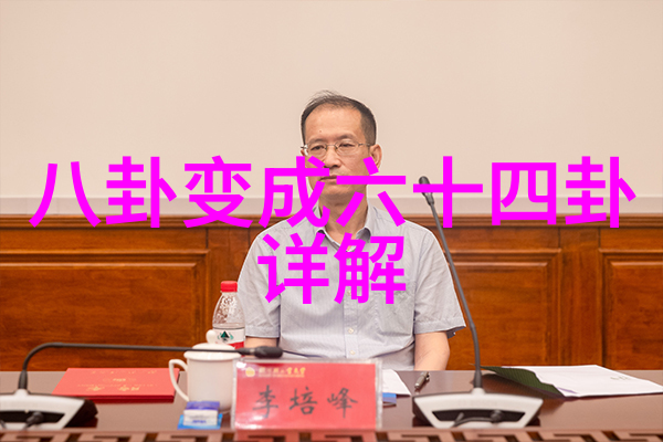 头条新闻我亲眼看了市中心出现巨型水坑网友这不是又要涨水费了吗